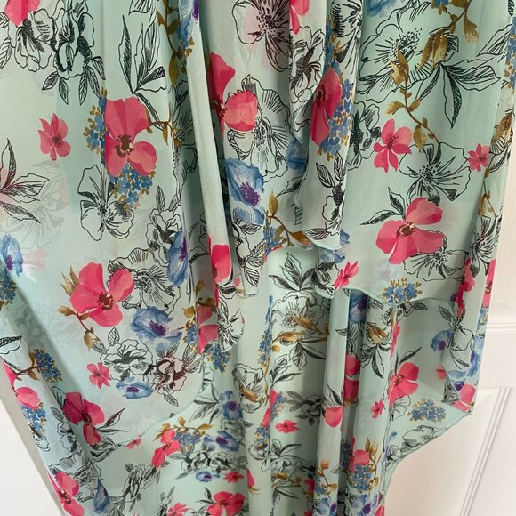 Floral & Flowy High- Low Green Dress with Floral Pattern Size S/M - Picture 7 of 12